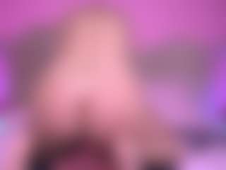 zoe-12's Live Sex Cam Show