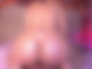 zoe-12's Live Sex Cam Show