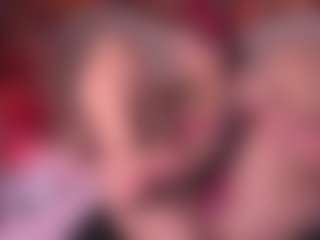 zoe-12's Live Sex Cam Show