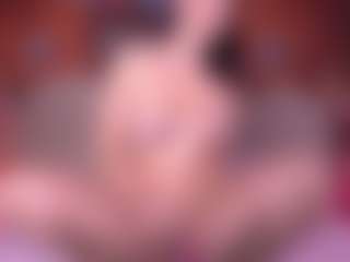 Live cam show with zoe-12 - Athletic Dildo on Camiplay Live