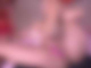 zoe-12's Live Sex Cam Show