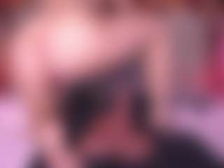 zoe-12's Live Sex Cam Show