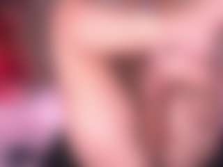 Live cam show with zoe-12 - Spank Mature on Camsoda