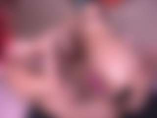 zoe-12's Live Sex Cam Show