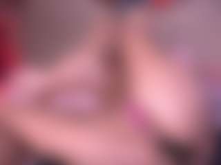 zoe-12's Live Sex Cam Show