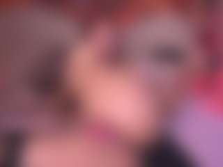 Live cam show with zoe-12 - Athletic Middle Aged on instabang
