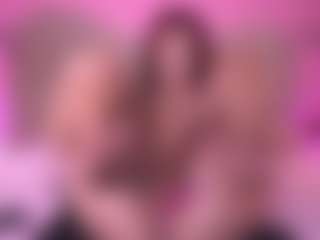 zoe-12's Live Sex Cam Show