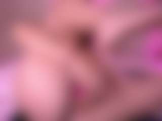 zoe-12's Live Sex Cam Show