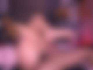 zoe-12's Live Sex Cam Show