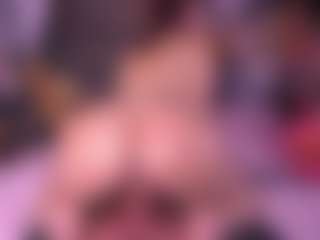 Live cam show with zoe-12 - Brown Eyes Mature on Dolls Live
