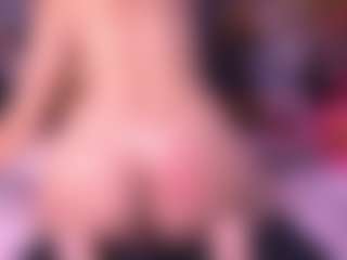 zoe-12's Live Sex Cam Show