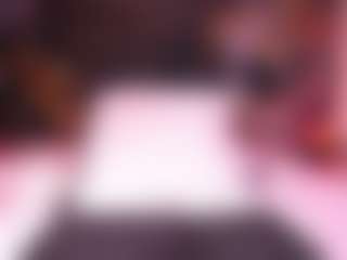zoe-12's Live Sex Cam Show