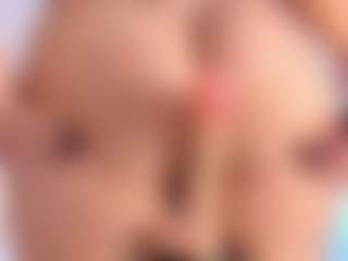 EmmaRousel's Live Sex Cam Show