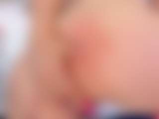 EmmaRousel's Live Sex Cam Show
