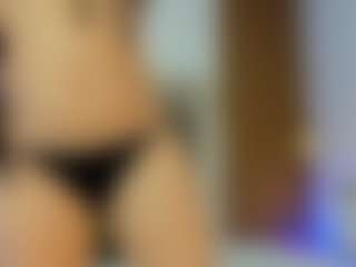 EmmaRousel's Live Sex Cam Show