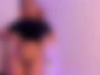 EmmaRousel's Live Sex Cam Show