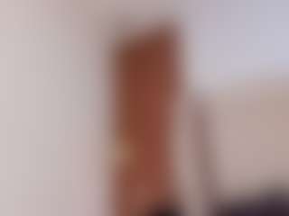 EmmaRousel's Live Sex Cam Show