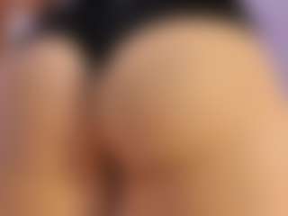 Live cam show with EmmaRousel - Asshole Toys on Camsoda