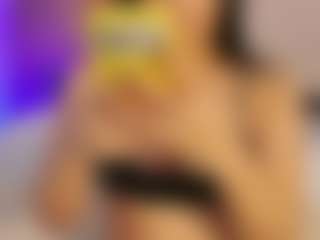 EmmaRousel's Live Sex Cam Show