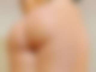 Live cam show with EmmaRousel - Hairy Pussy on fapnchat