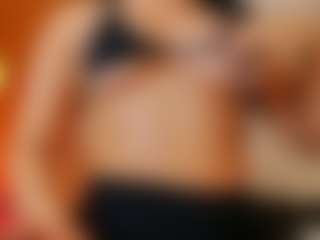 Live cam show with EmmaRousel - Athletic on Dolls Live
