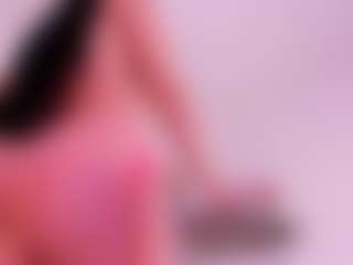EmmaRousel's Live Sex Cam Show