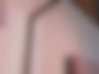 Linoshka's Live Sex Cam Show