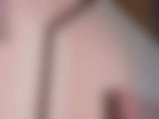 Live cam show with Linoshka - Toys on livesexfox.com