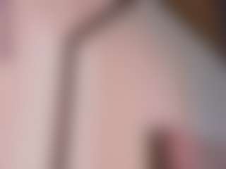 Live cam show with Linoshka - Toys on googirlz