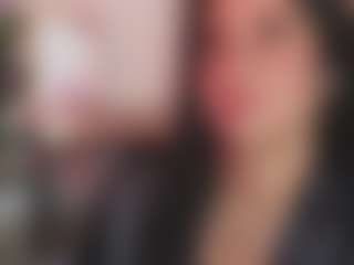 Linoshka's Live Sex Cam Show