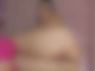 Linoshka's Live Sex Cam Show