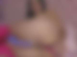 Linoshka's Live Sex Cam Show