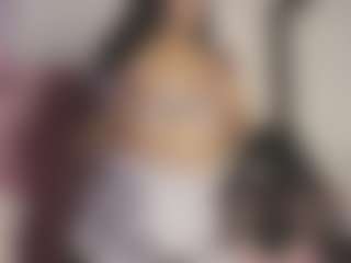 Live cam show with Linoshka - Average on Free Soda