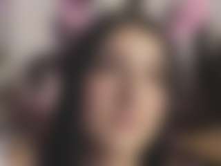Live cam show with Linoshka - Nipple Piercings on Free Soda