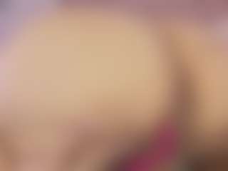 Linoshka's Live Sex Cam Show