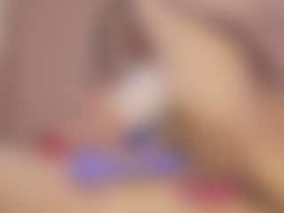 Linoshka's Live Sex Cam Show