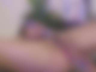 Linoshka's Live Sex Cam Show