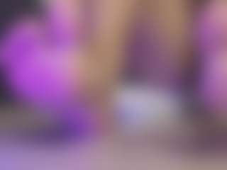Linoshka's Live Sex Cam Show