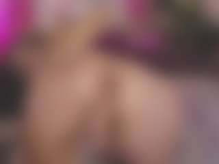 Linoshka's Live Sex Cam Show