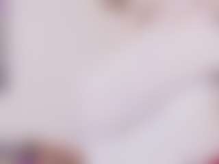 Live cam show with Linoshka - Nipple Piercings on StripNow