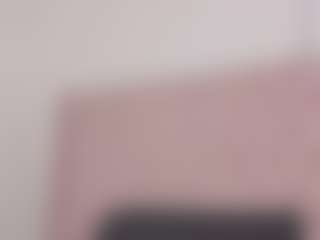 Live cam show with Linoshka - Nipple Piercings on Livezox