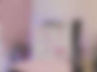 Live cam show with Linoshka - Nipple Piercings on Lustler