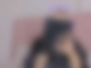 Linoshka's Live Sex Cam Show