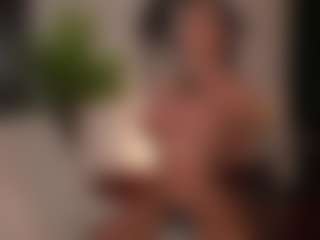 Live cam show with KatyeRave - Brown Eyes on Latina Girls