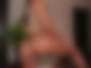 Live cam show with KatyeRave - Oil on eurowanks.com