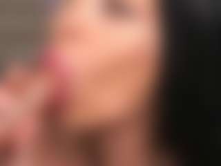Live cam show with KatyeRave - Young Adult on Dolls Live