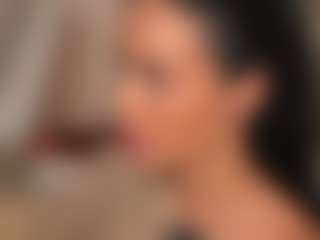 Live cam show with KatyeRave - Shaved Pussy Teen (18+) on UwU Esports