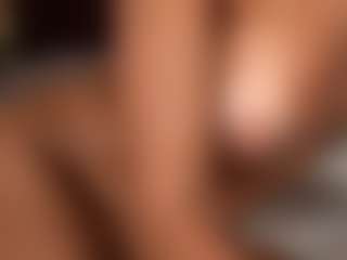 Live cam show with KatyeRave - Pornstar Bedroom on Hubzter Live