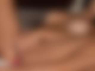Live cam show with KatyeRave - Bedroom Toys on xplaylive.com