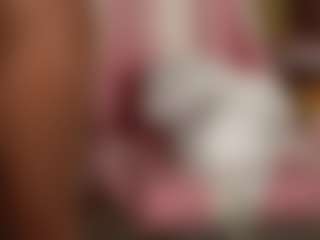 Live cam show with KatyeRave - Shaved Pussy Toys on Camsoda